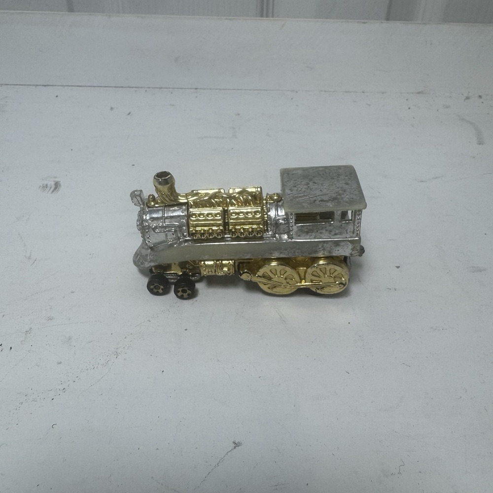 Vintage 1995 Mattel Hot Wheels Rail Rodder Train Engine 5 Gray and Gold Toy